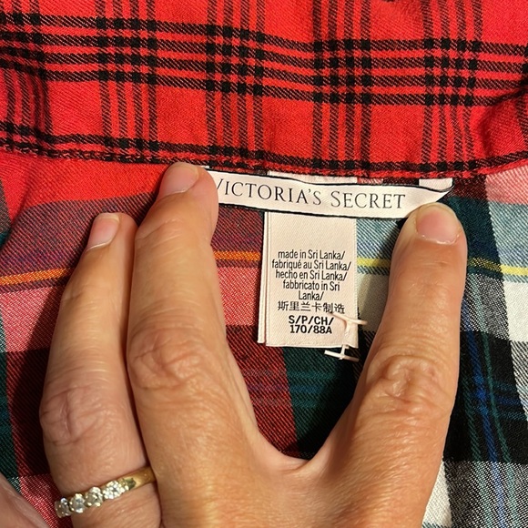 Victoria’s Secret Red Plaid Flannel Romper Pajamas small - Picture 8 of 9